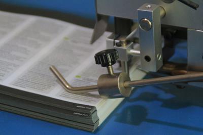 Μηχανή διπλώσεως χαρτιού PRY-660T με ανεξάρτητο μαχαίρι 4