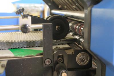 Μηχανή διπλώσεως χαρτιού PRY-660T με ανεξάρτητο μαχαίρι 6