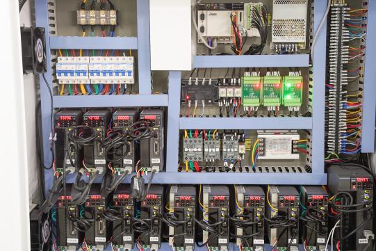 Μηχανή εισαγωγής σχοινιών σε χαρτοσακούλες PRY-450A 11