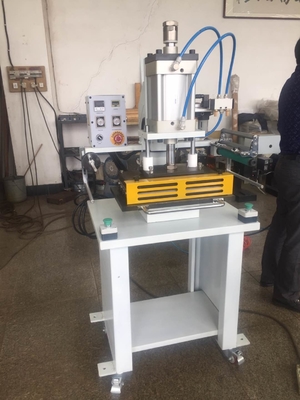 PRY-368-3T Pneumatic Paper Hot Foil Stamping Machine with Functions of Automatic Constant Temperature Controlling